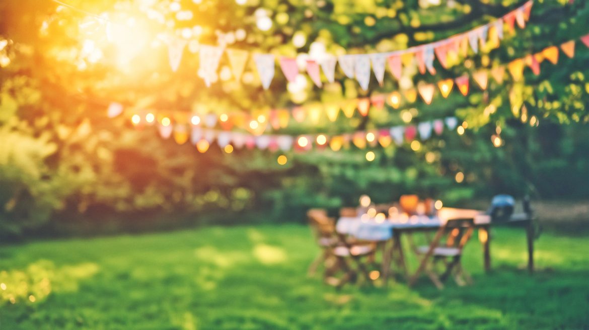 • Wie plane ich eine Gartenparty für 50 Personen? - Tipps, Checkliste, Catering