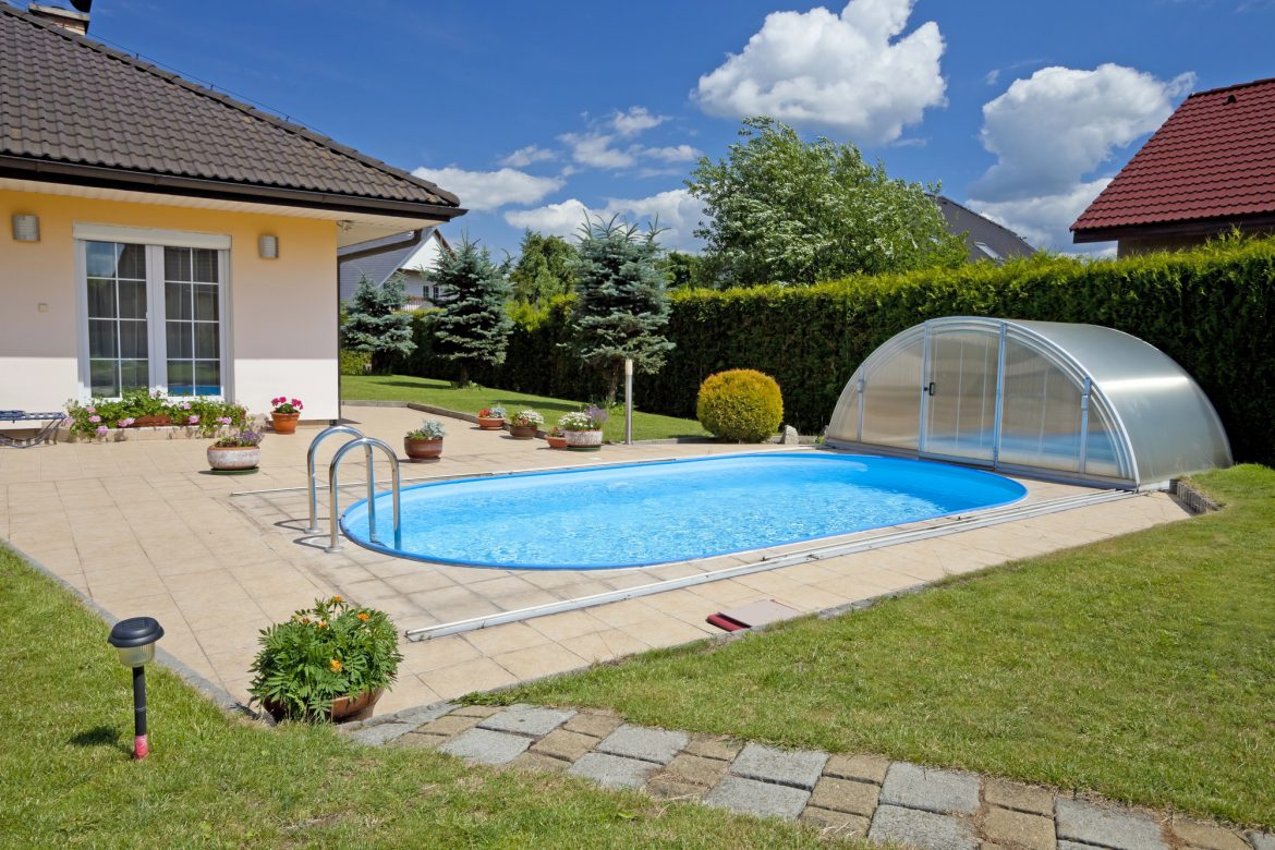 Gartenpool anlegen: Planung, Technik und Wasserqualität im Blick